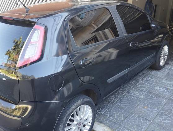 FIAT PUNTO 1.6 ESSENCE 16V FLEX 4P AUTOMATIZADO FIAT PUNTO 1.6 ESSENCE 16V FLEX 4P AUTOMATIZADO